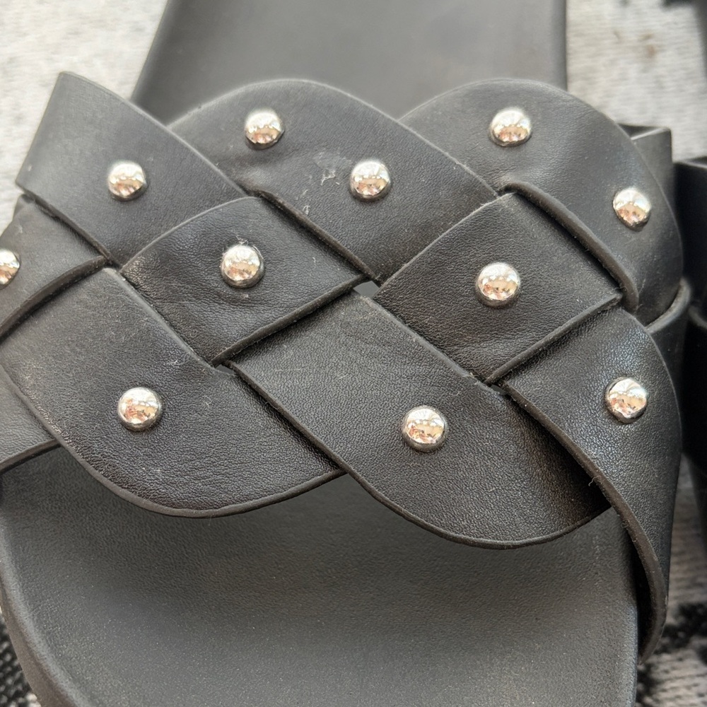 Universal Thread Black Sandals with Silver Studs - Picture 3 of 6
